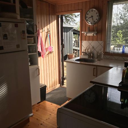 Hyggeligt Sommerhus I Ebeltoft, Taet Pa Strand Og Skov. Ngoại thất bức ảnh